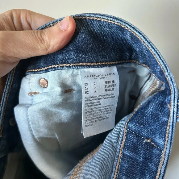 American Eagle Blue Mom Jeans - Picture 5 of 5